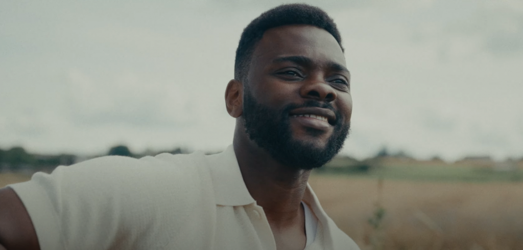 Découvrez « Apprends-moi », un clip émouvant signé Gaël Izay Photo de Découvrez « Apprends-moi », un clip émouvant signé Gaël Izay