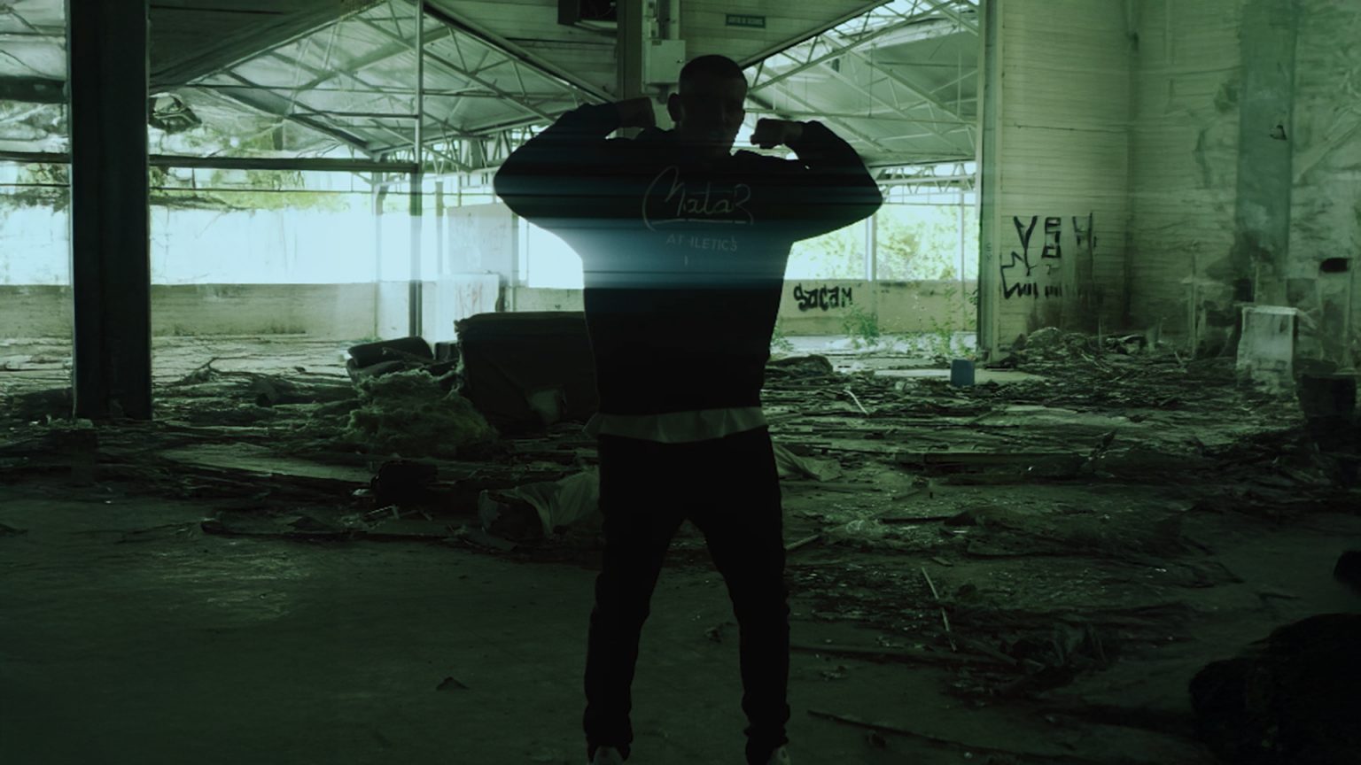 Sonar vient pour tout péter avec son nouveau clip « SONOMAMA » Photo de Sonar vient pour tout péter avec son nouveau clip « SONOMAMA »