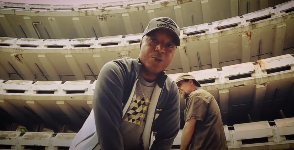 Zoom sur Moax, le « Survivant » du rap game français Photo de Zoom sur Moax, le « Survivant » du rap game français