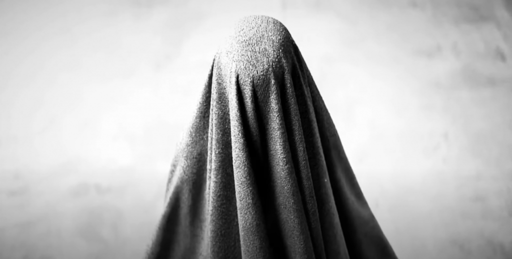 Photo de Simakov, plus sombre que jamais dans « préféré »