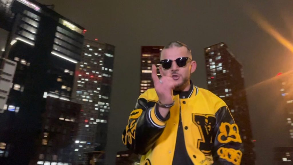 « On gère ça » : Le nouveau banger de MC Santos !