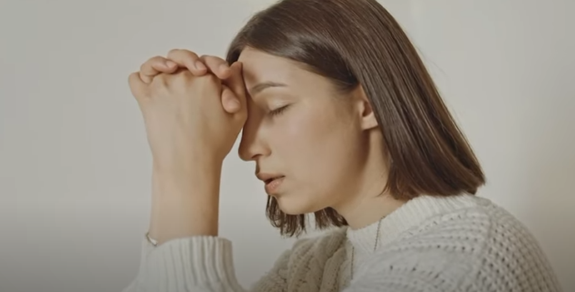 Judith Ann Robertson – « Douce Communion » : Une lumière discrète dans le vacarme du monde
