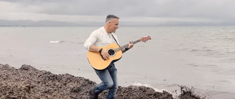 André Geiser propose un état d’esprit « Je choisis la joie », un hymne qui fait du bien