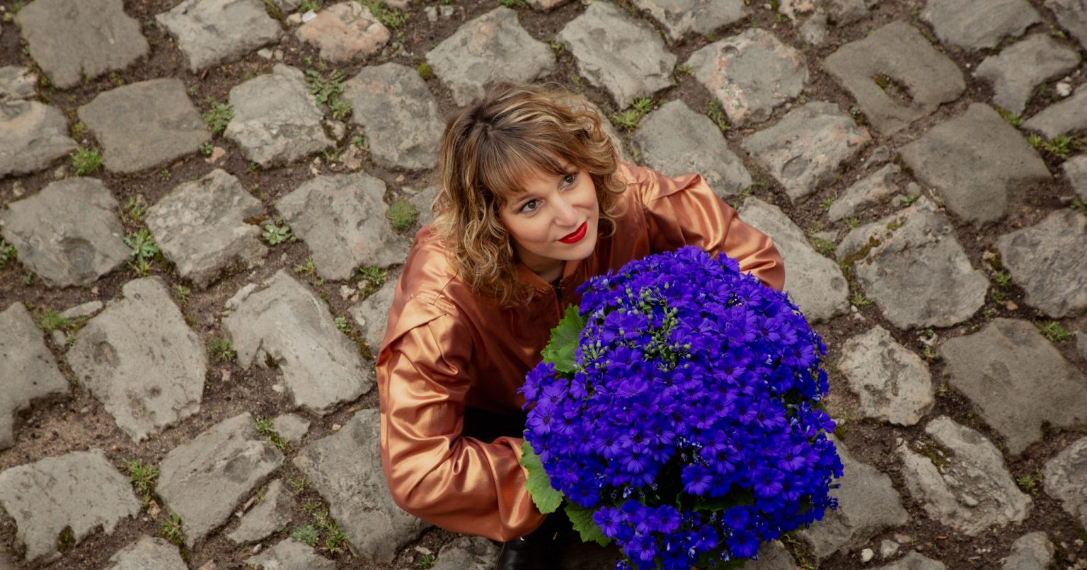 Armande Ferry-Wilczek – « Il pleut, j’ai mal aux yeux » : La météo du cœur en session orchestrale