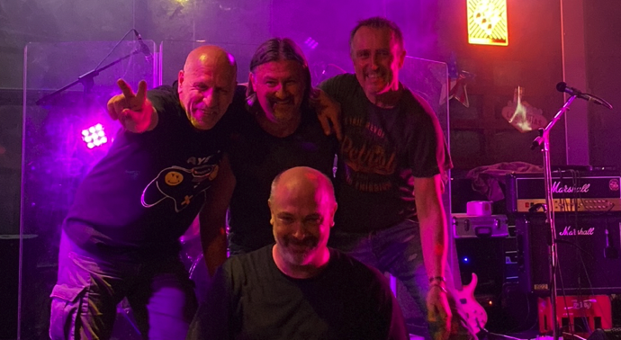 No Comment embrase les ondes avec « I’m on fire »
