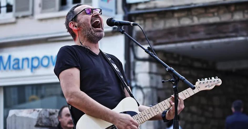 Tom Darbon entre espoir et futur avec « DEMAIN »
