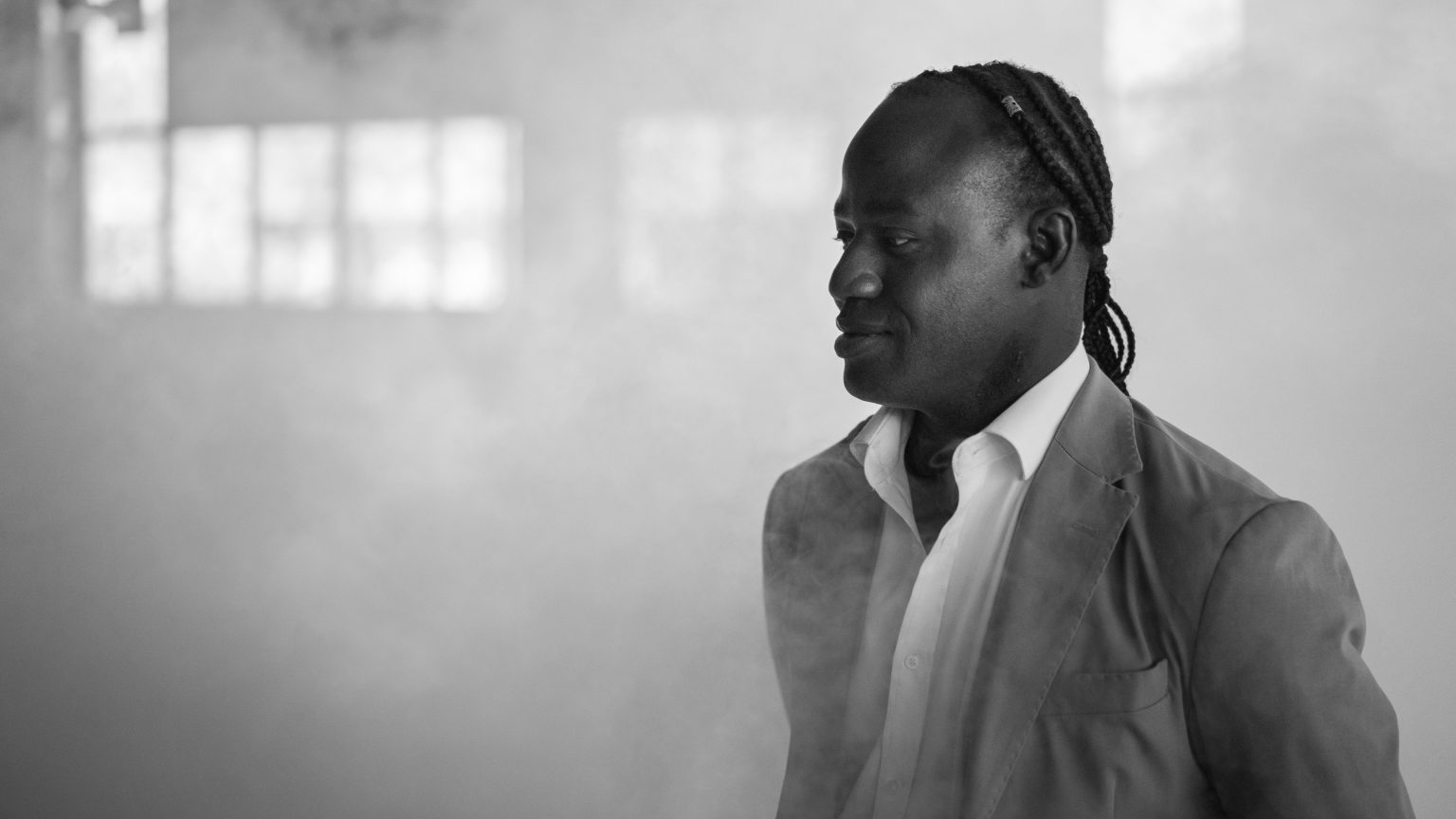 Myster Ezin et « Espoir » : une flamme dans l’adversité