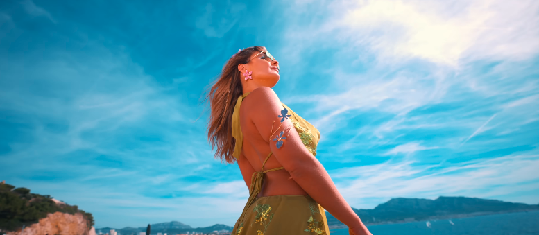 Keyssie rayonne avec « Coco Vanille » : Douceur et Lumière