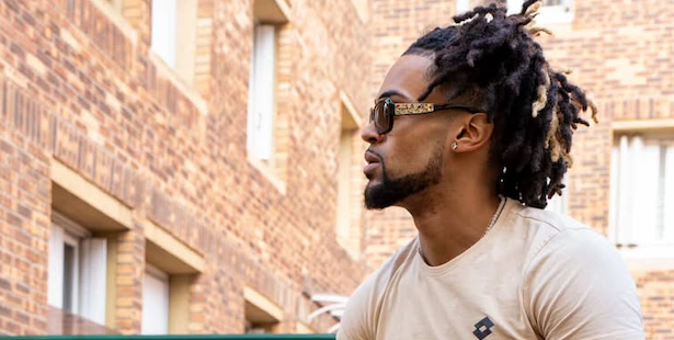 ZEKEYE et « YOUTH » entre ambition et solitude
